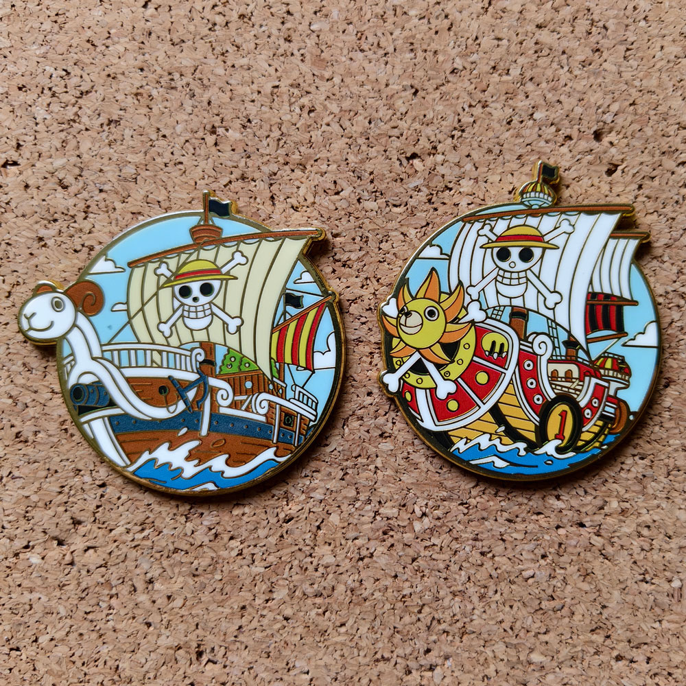 Tuxedo Lapel Pin - Splendida spilla smaltata a forma di